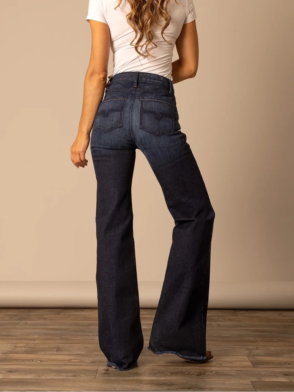 NWT Kimes Olivia Dark Wash Jeans (10/34)